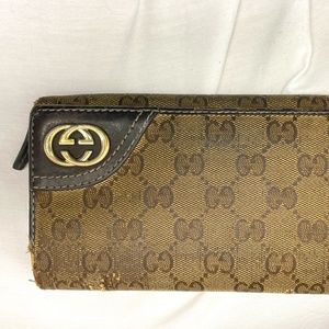 Gucci Bifold Monogram Wallet